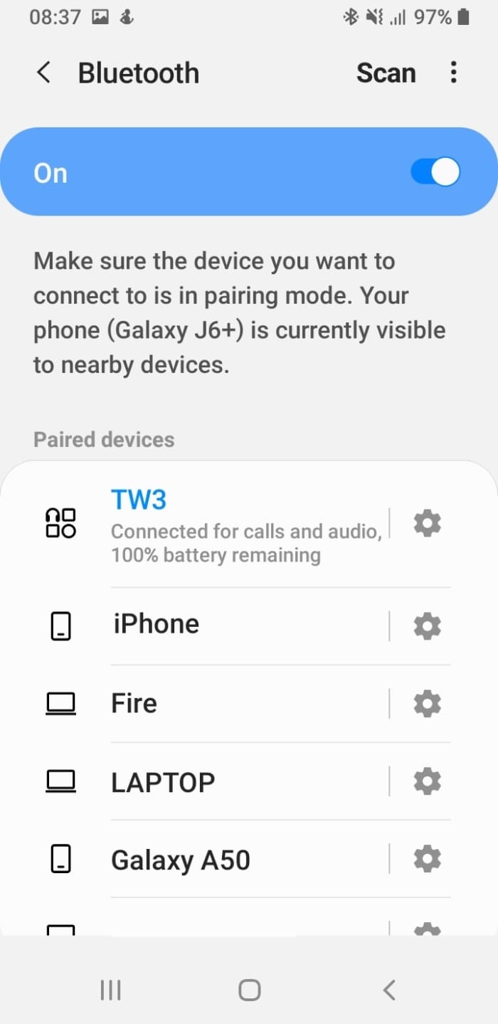 Une fois votre appareil connecté, il devrait indiquer connecté pour les appels et l'audio.