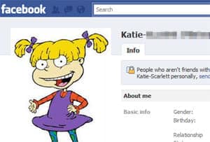 Hmm... j'aurais pu jurer qu'elle s'appelait Angelica, pas Katie...