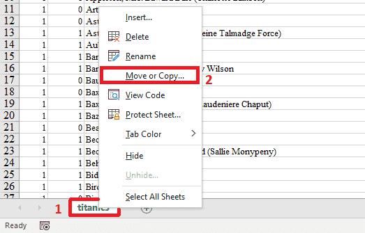 Dans l'illustration ci-dessus, cliquez avec le bouton droit de la souris sur la feuille à copier pour afficher un menu dans lequel vous devez sélectionner l'option de déplacement ou de copie pour procéder à la copie. 