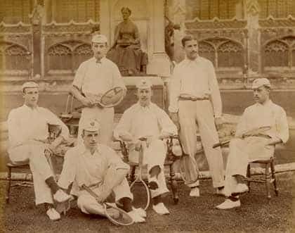 Équipe de tennis sur gazon du King's College, Université de Cambridge 1897.