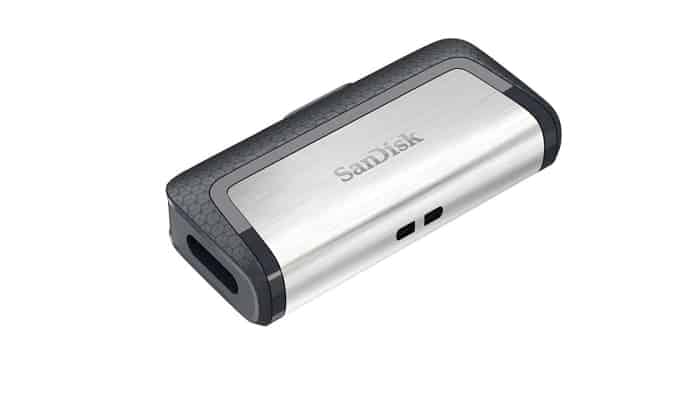 J'utilise un disque double SanDisk Ultra 32 Go lorsque je souhaite stocker et transférer des données.  L'avantage de ce lecteur flash est que vous pouvez le basculer entre USB-C et USB-3 à l'aide d'un curseur pour activer le paramètre souhaité. 